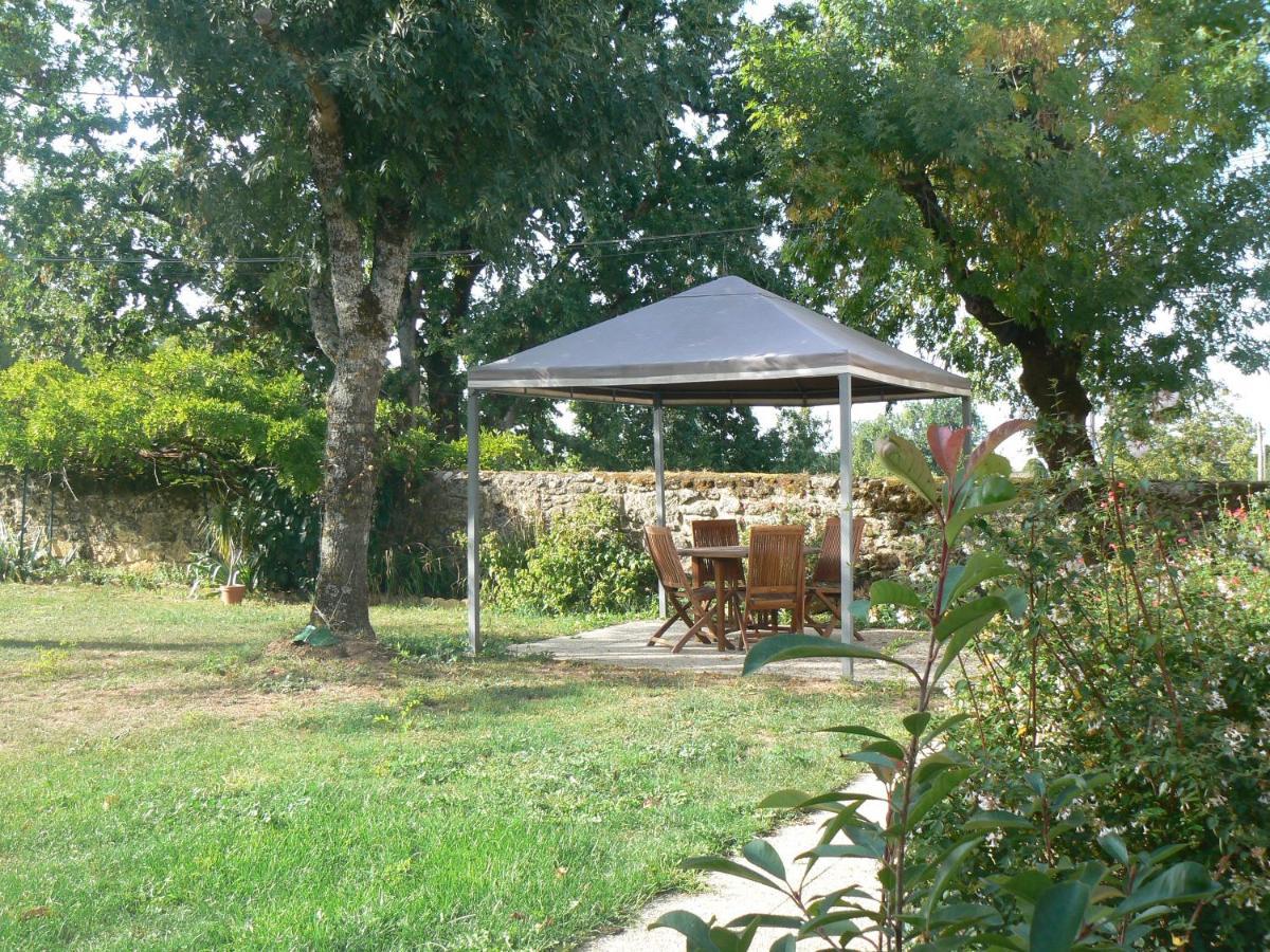 Maison Calme Au Coeur Des Vignes Sainte-Colombe  Экстерьер фото